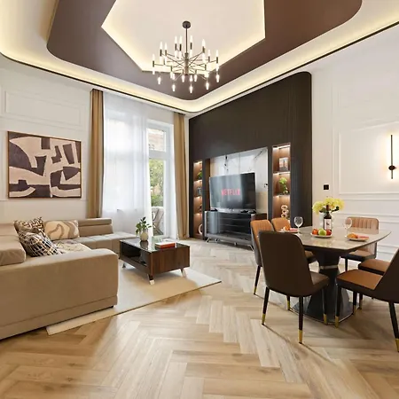 Apartmán Art-filled Designer Flat Near Opera & Andrassy Ave Budapešť