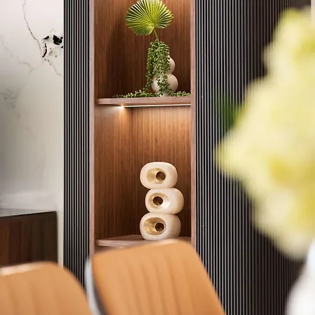 Art-filled Designer Flat Near Opera & Andrassy Ave * Budapešť