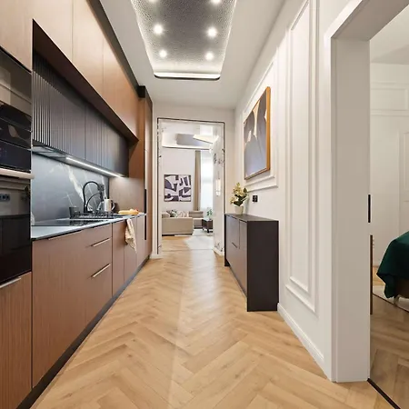 Apartmán Art-filled Designer Flat Near Opera & Andrassy Ave Budapešť