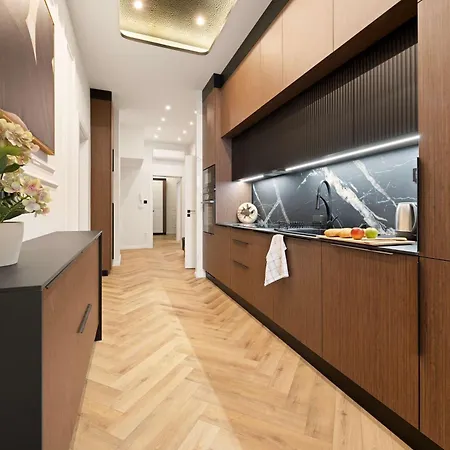 Art-filled Designer Flat Near Opera & Andrassy Ave * Budapešť