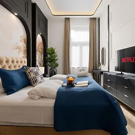 Art-filled Designer Flat Near Opera & Andrassy Ave * Budapešť