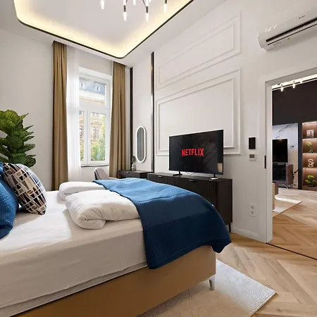 Apartmán Art-filled Designer Flat Near Opera & Andrassy Ave