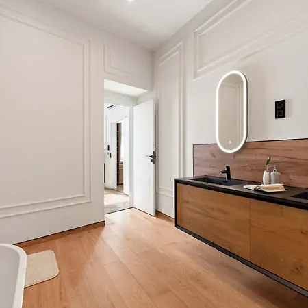 Apartmán Art-filled Designer Flat Near Opera & Andrassy Ave *
