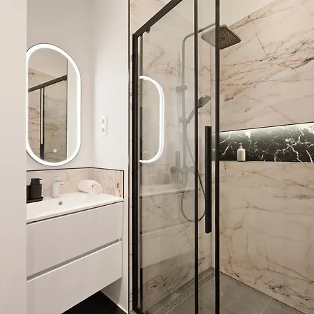 Apartmán Art-filled Designer Flat Near Opera & Andrassy Ave *