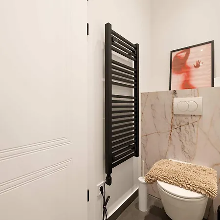 Art-filled Designer Flat Near Opera & Andrassy Ave Apartmán Budapešť