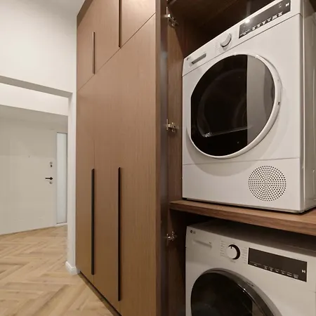 Art-filled Designer Flat Near Opera & Andrassy Ave Apartmán Budapešť